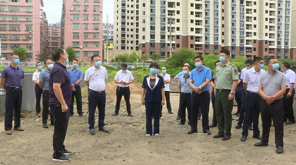 伍志平带队现场观摩全县重大产业项目