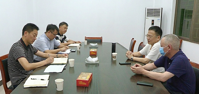 伍志平到沙田镇调度防汛工作