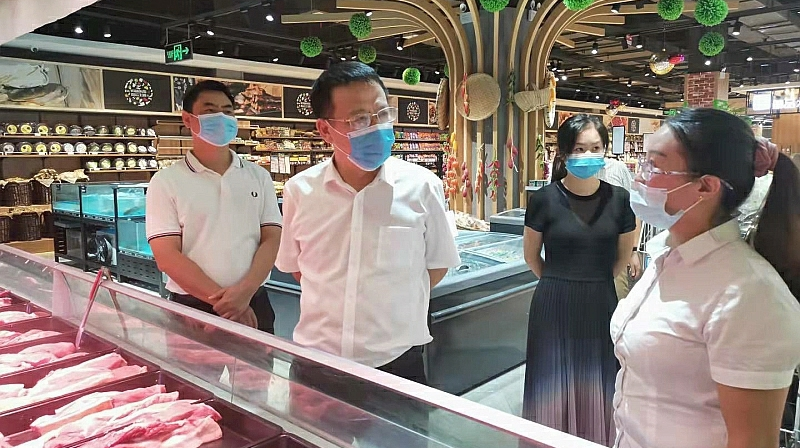 伍志平检查国庆期间安全生产等工作
