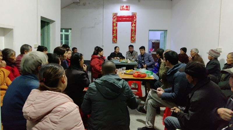 普乐镇：“农家夜话”听民声解民忧