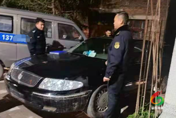 县城管：紧急处置! 深夜解决群众诉求