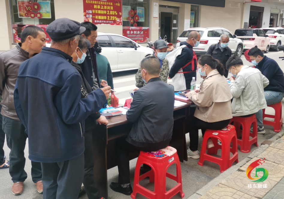 清泉镇：畅通民意直通车，架好干群连心桥