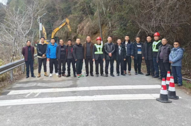 青山乡：X005线两水口至青山公路改建工程正式动工