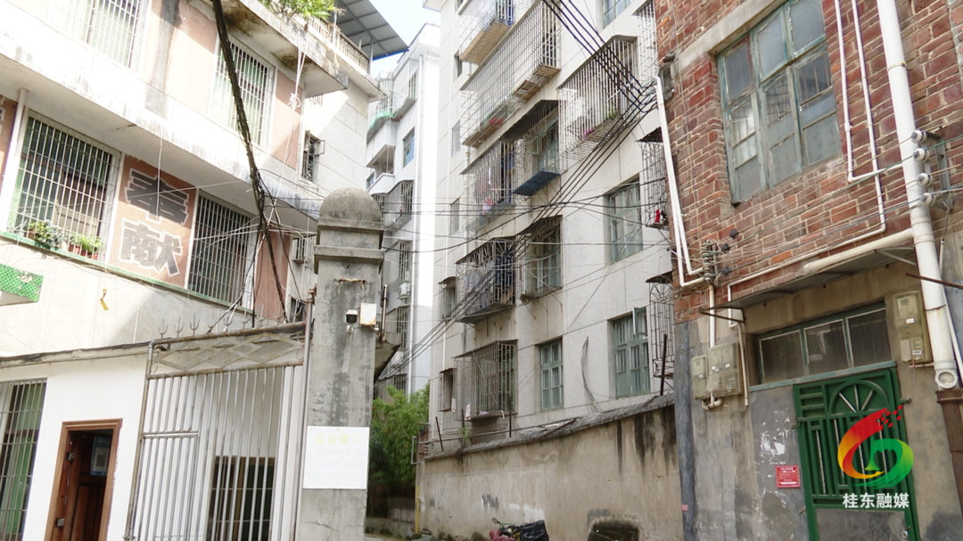 城区风貌整治·曝光台 |罗霄社区：存在危旧房屋应拆未拆、私搭乱建等现象
