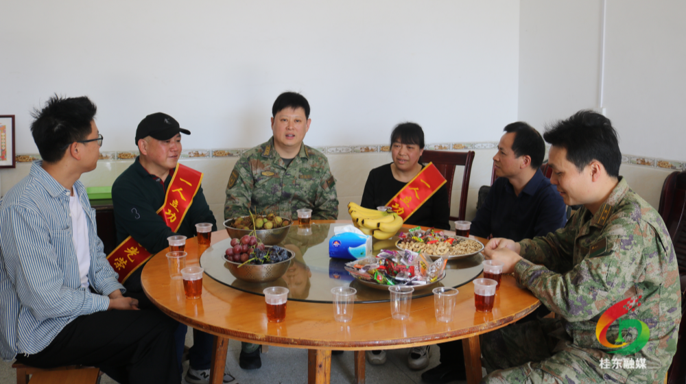 立功在军营 喜报送家门