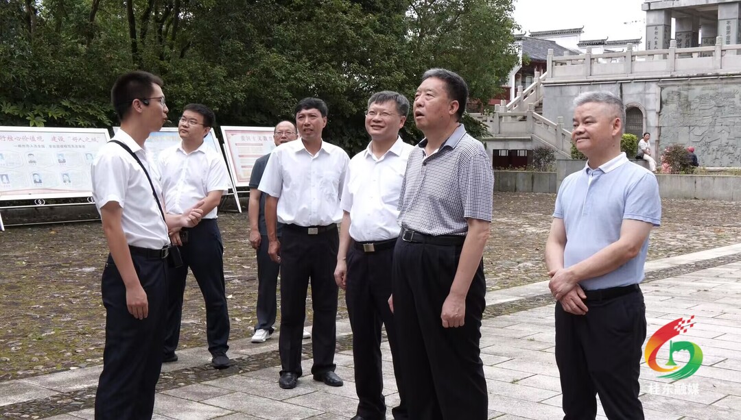 毛万春到我县开展综合调研