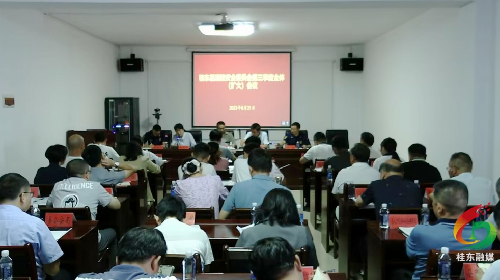 县领导调研我县科技馆建设工作