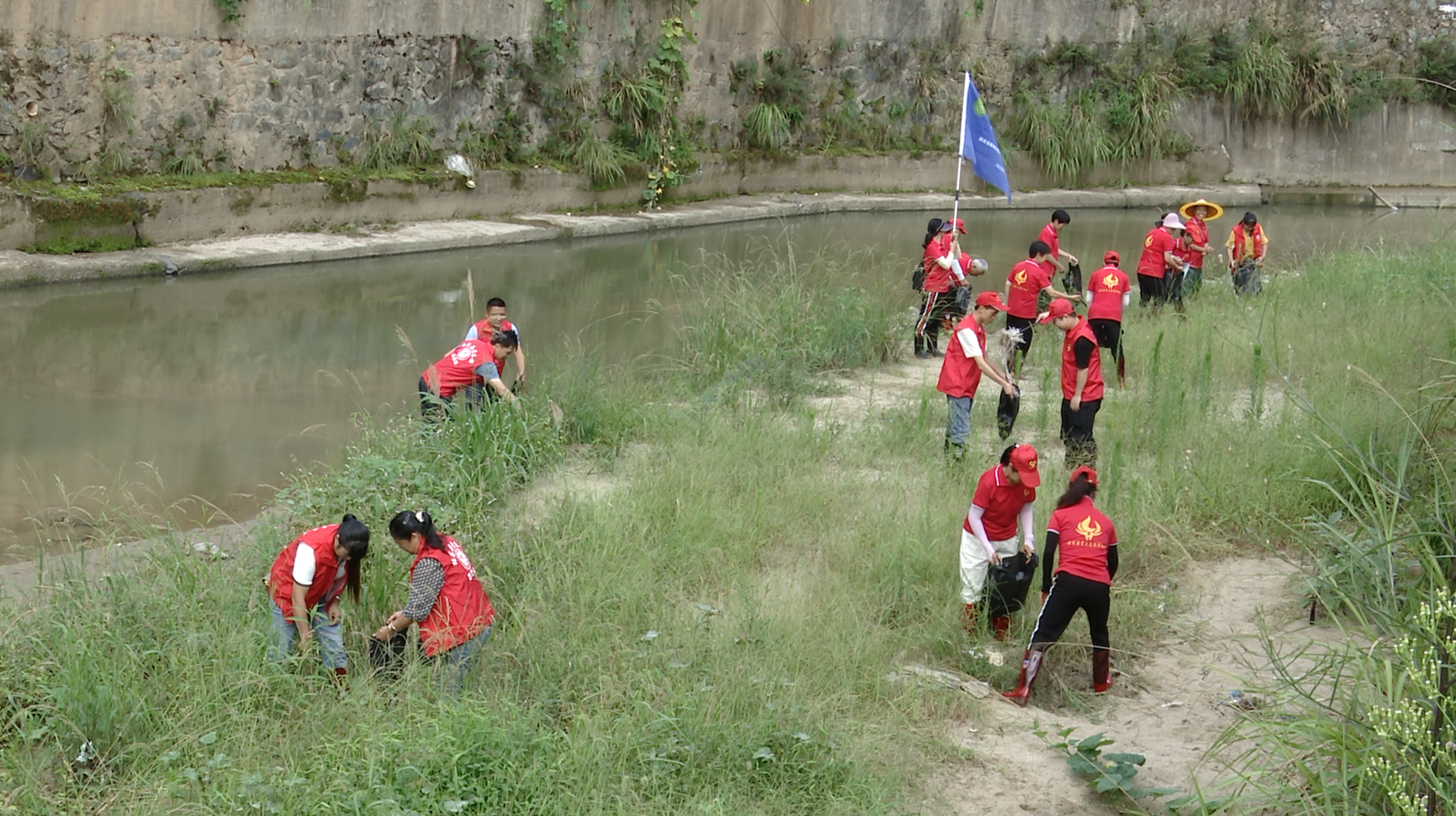 多部门联合开展“低碳环保，节水护水”志愿服务活动