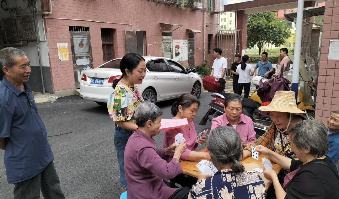 县住建局：开展禁毒宣传 增强禁毒意识
