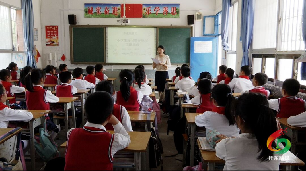 何承珠：心守暖阳 浇灌花开