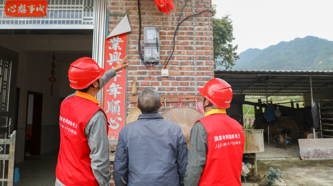 国网桂东县供电公司：多措并举 开展低电压治理