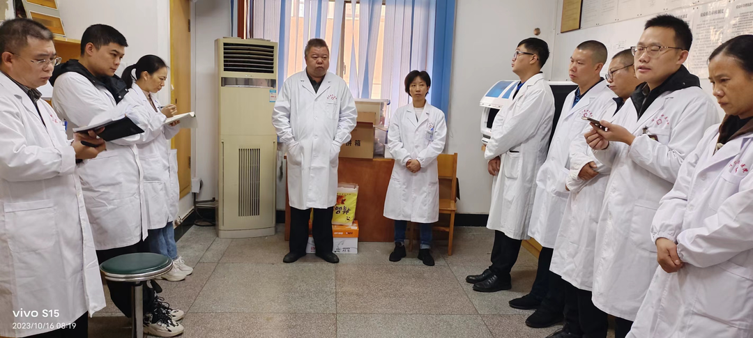 桂东县中医医院：“三学三比三促”  立足岗位显担当