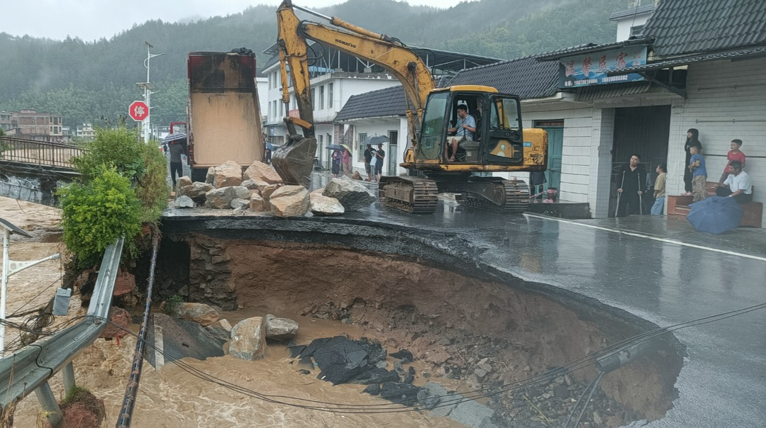 寨前镇：用好乡村“五老”金钥匙 弘扬基层治理“正能量”