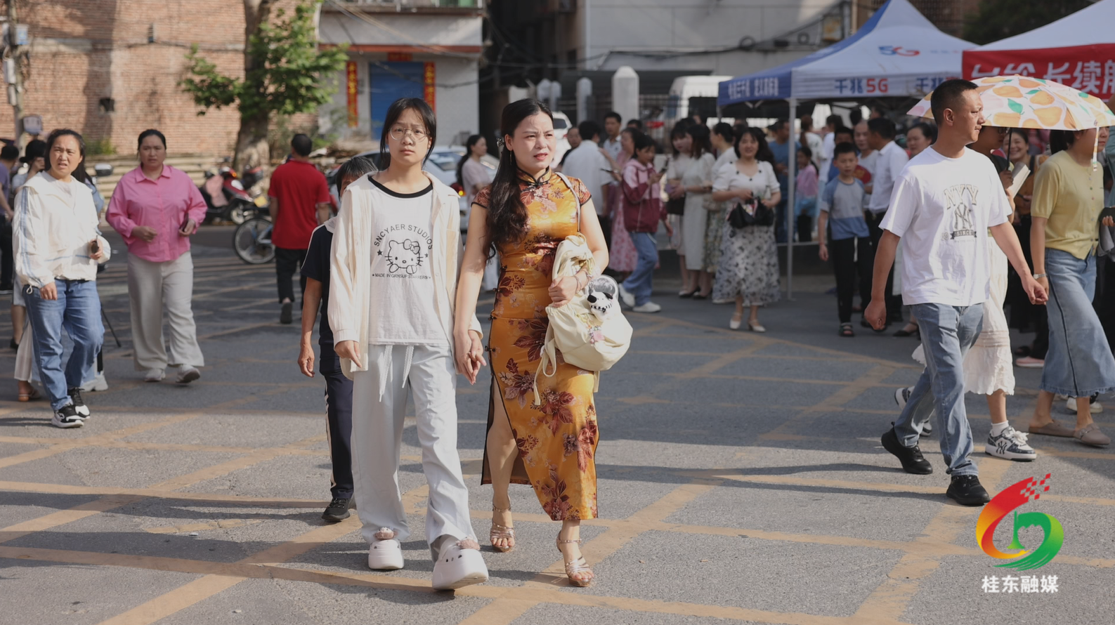 2025年高考开考 桂东千名学子考场逐梦