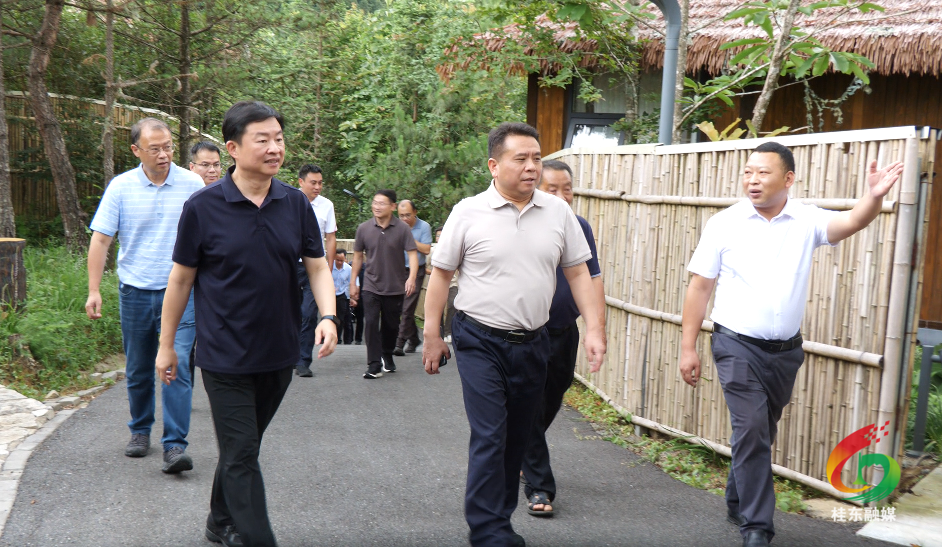 广西乐业县考察团来桂东考察交流