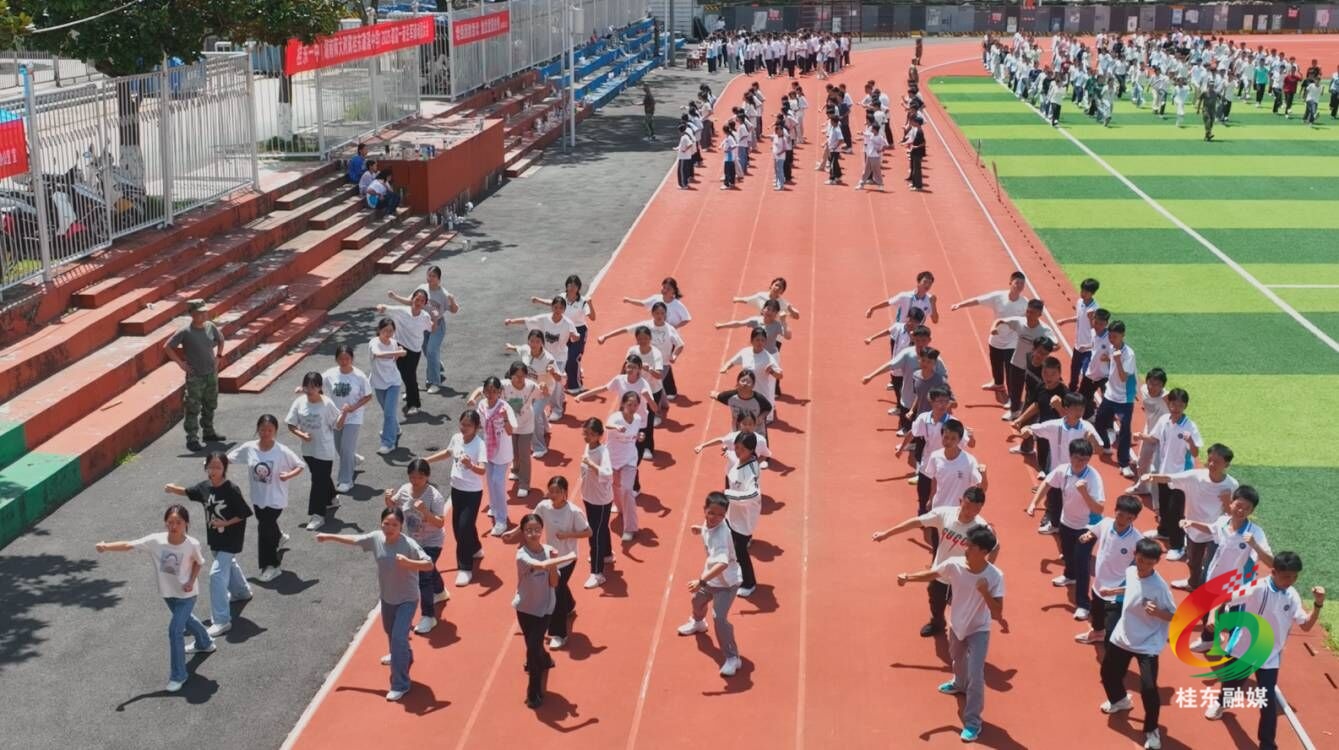 桂东县一中2025级新生军训火热开训