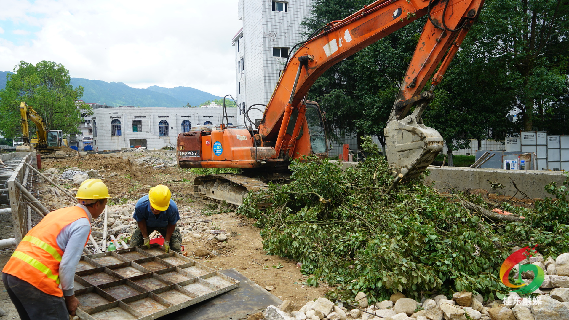 陈奇路延伸段改造工程加快推进