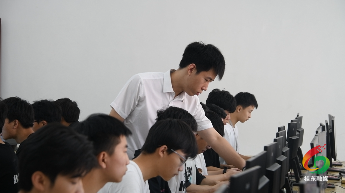 榜样的力量|姜维斌：赛教融合共成长 匠心育人结硕果