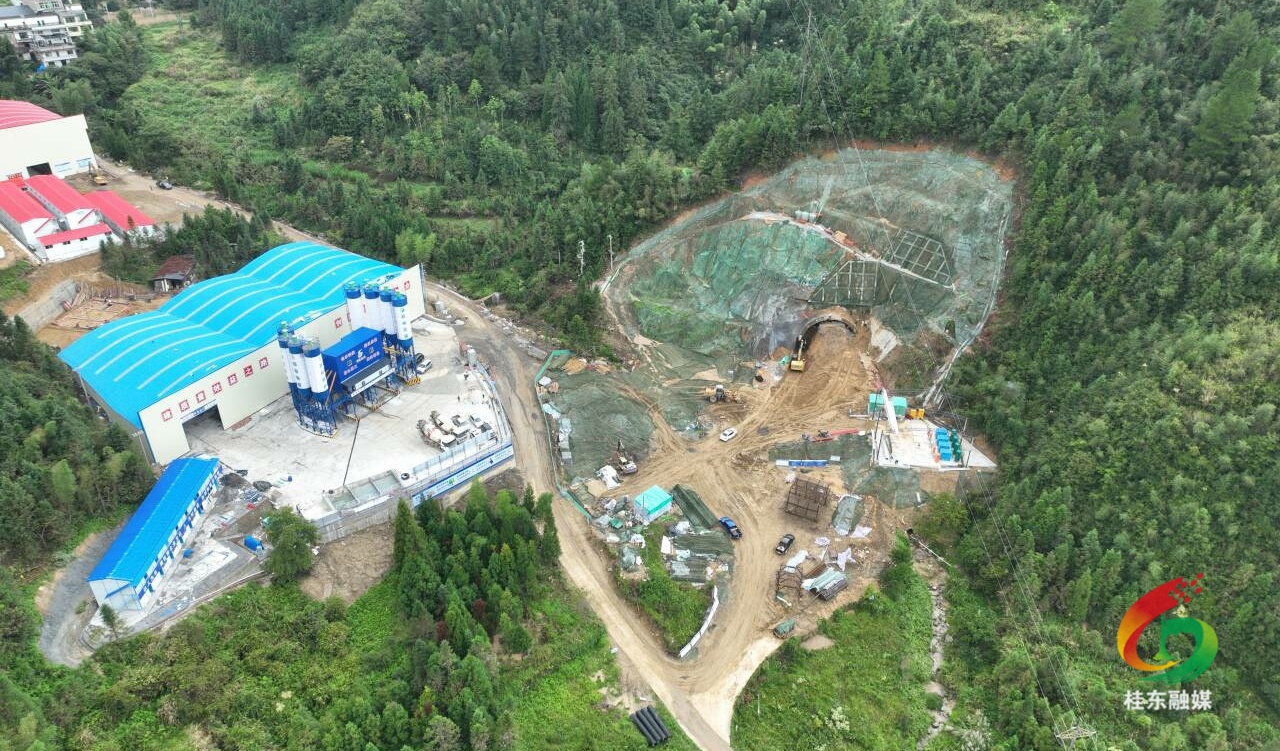 桂郴高速公路桂东段建设开启“加速度”