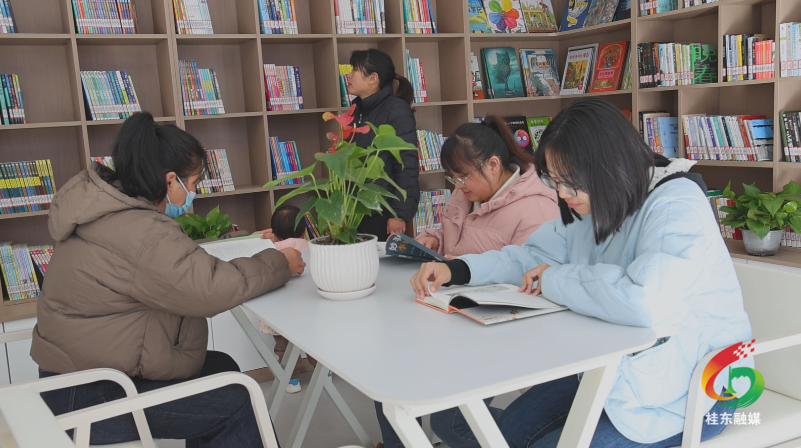 ​县图书馆上科技 智慧服务让阅读更便捷