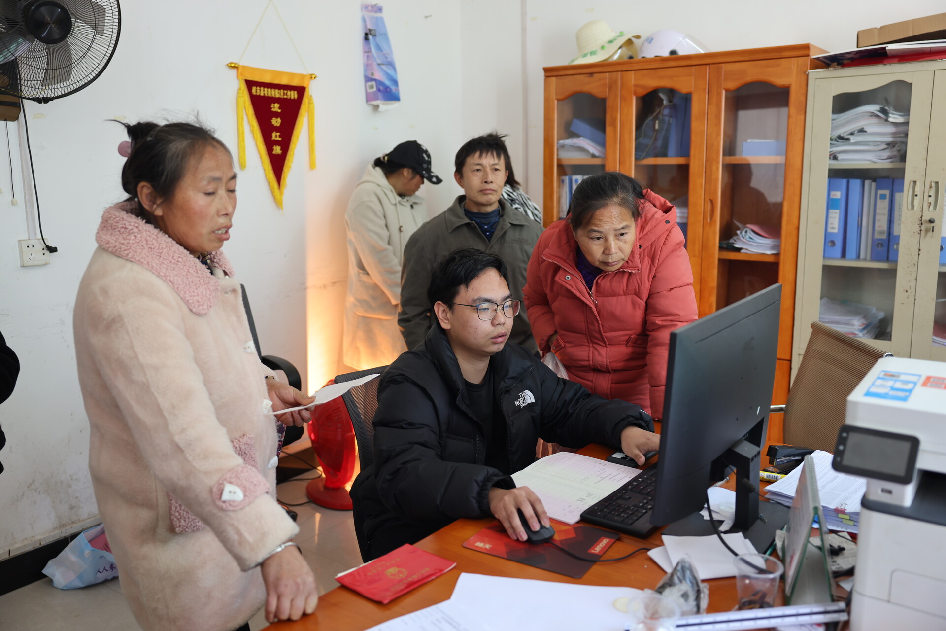 四都镇：高效推进农村土地二轮延包网签