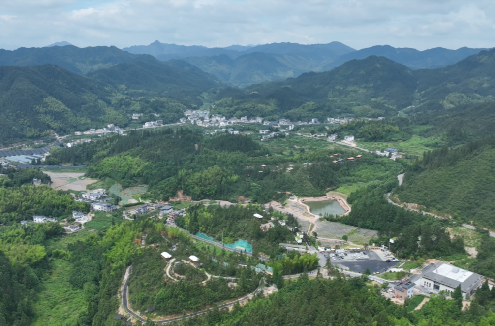 回望“十四五”实干铸辉煌②|“三产”齐飞促蝶变 “四城”画卷展新颜