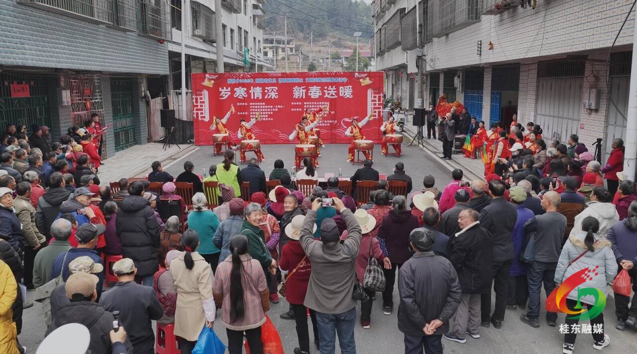 新坊乡开展“爱老敬老孝老”文明实践志愿服务活动