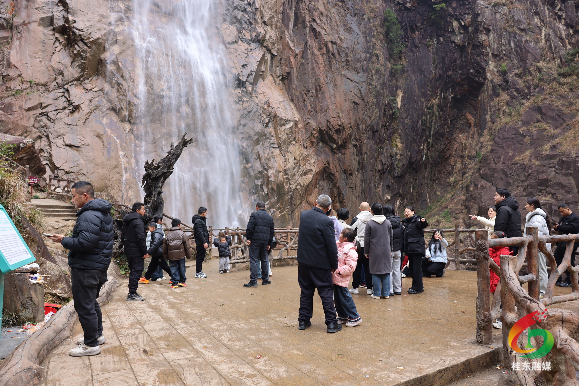 大年初四：桂东两大景区迎来新春客流高峰