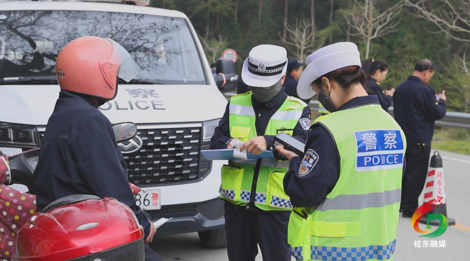 多部门联合赴乡镇整治交通问题顽瘴痼疾