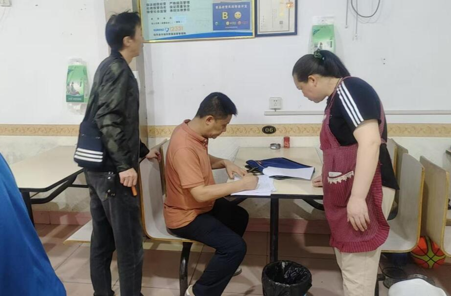 桂东：小小外卖封签 守护舌尖安全