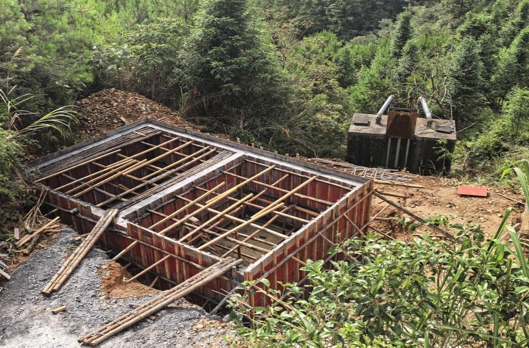 桂东四都镇：山腰新水池 解决“用水愁”
