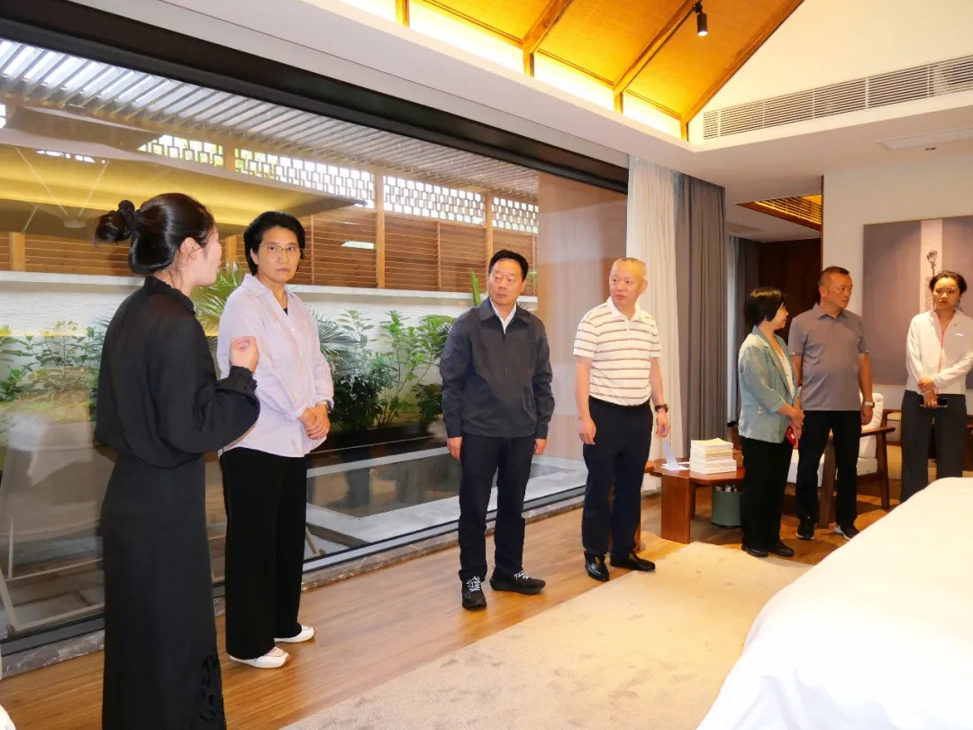 何寄华在桂东县调研：学好用好民宿发展经验，为“花开花垣”注入新动能