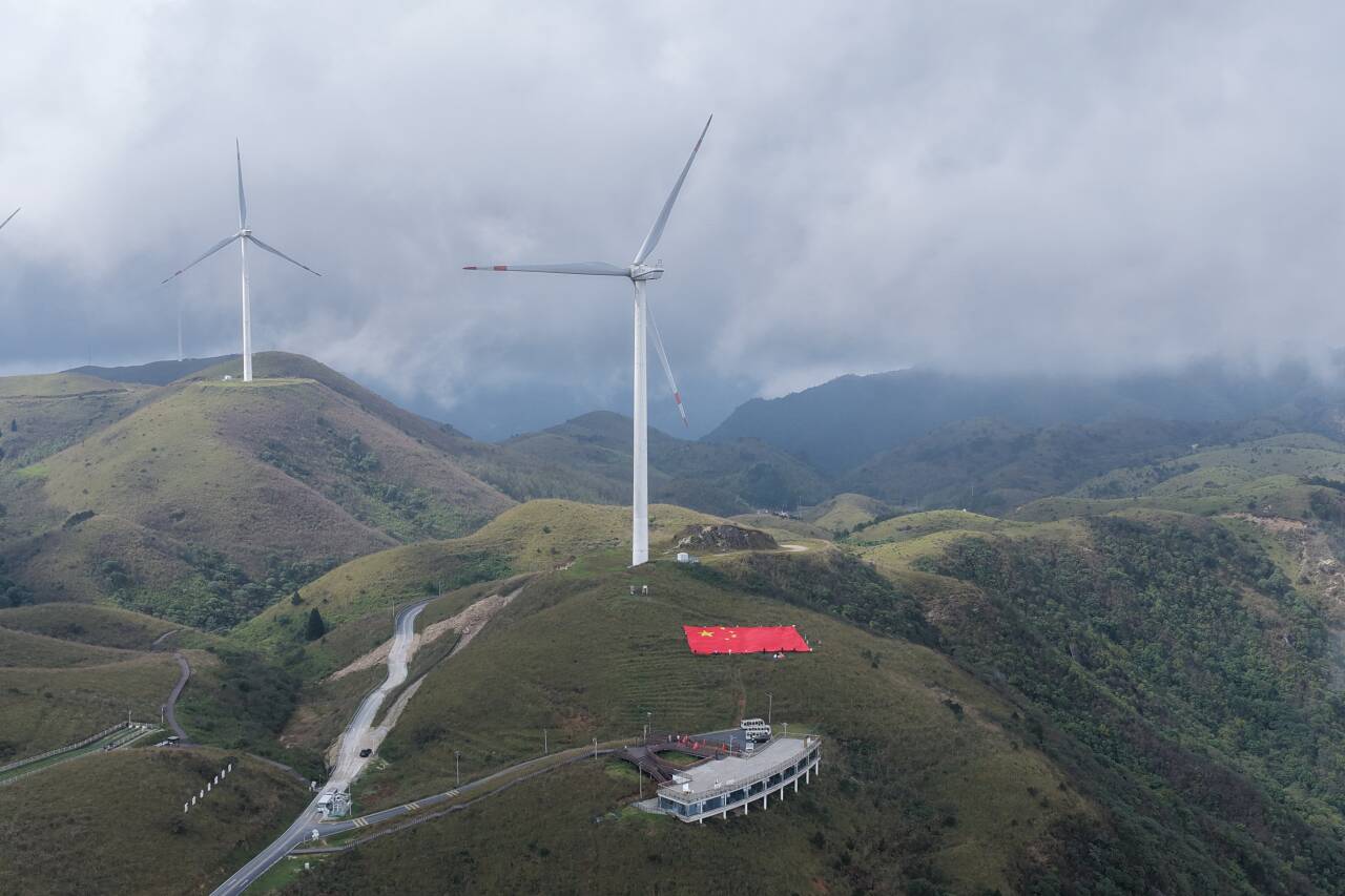 万洋山景区：日赏山色夜享欢歌 游客乐享多彩假期