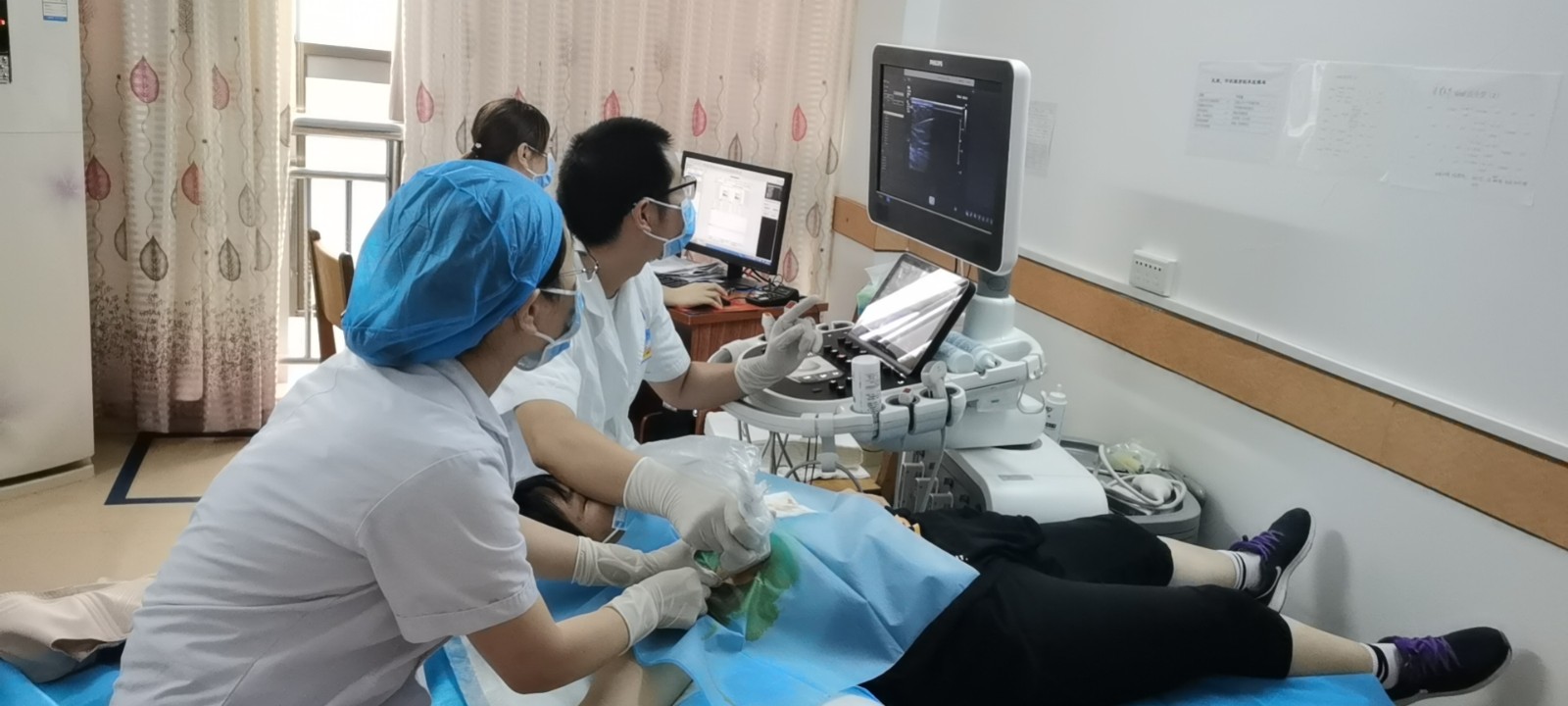 县人民医院独立完成乳腺穿刺活检