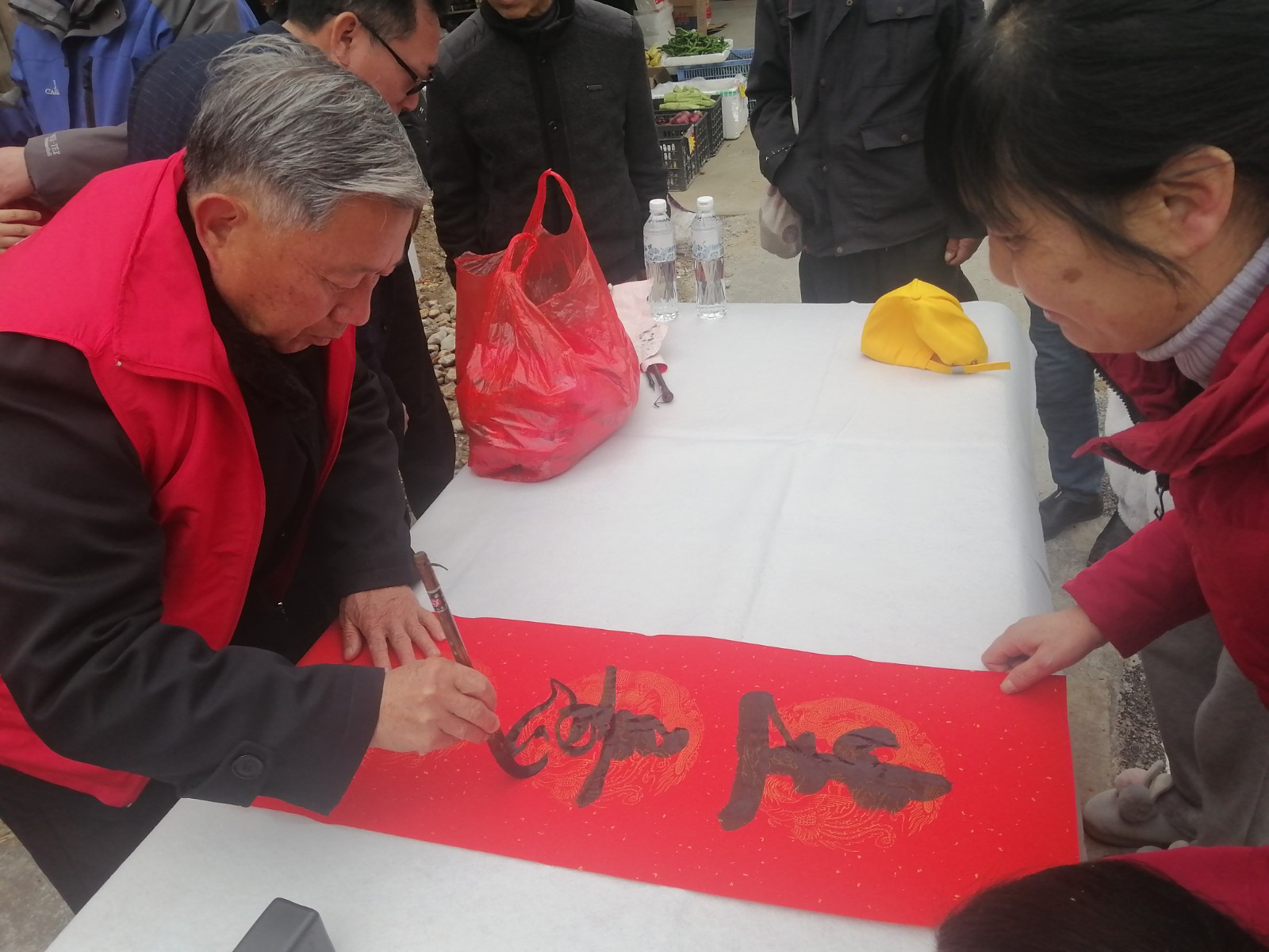 新坊乡：书画入万家 春联暖人心