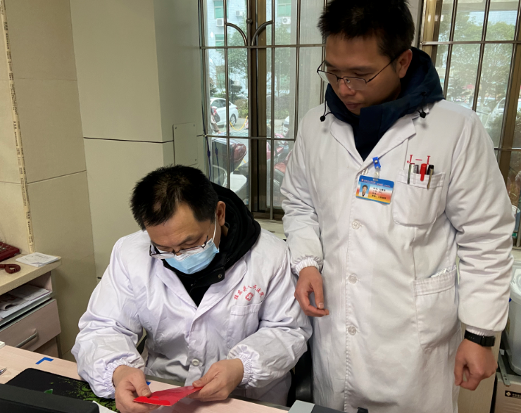 感谢红包也不能收，为这位医生的做法点赞！