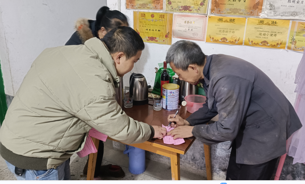 东洛乡：道路宣传入村入户 安全意识入脑入心