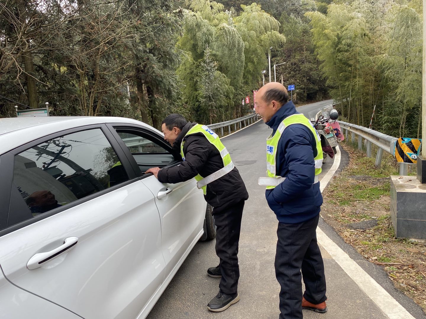 沤江镇金洞村：有序有力应对低温雨雪冰冻情况
