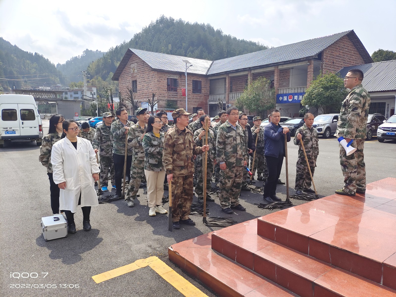 新坊乡:开展应急队伍拉练 提高应急反应能力