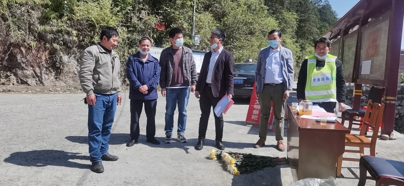 普乐镇：整合五员参与守卡 确保“绿色”文明祭祀