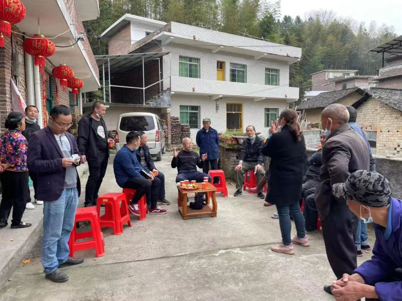 寨前镇：干群同心齐上阵，“沉睡”耕地焕生机