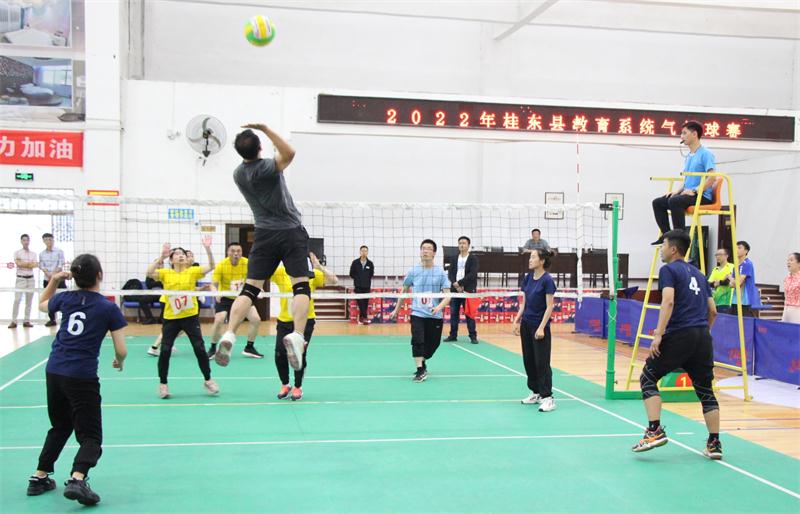 2022年县教育系统气排球赛圆满闭幕