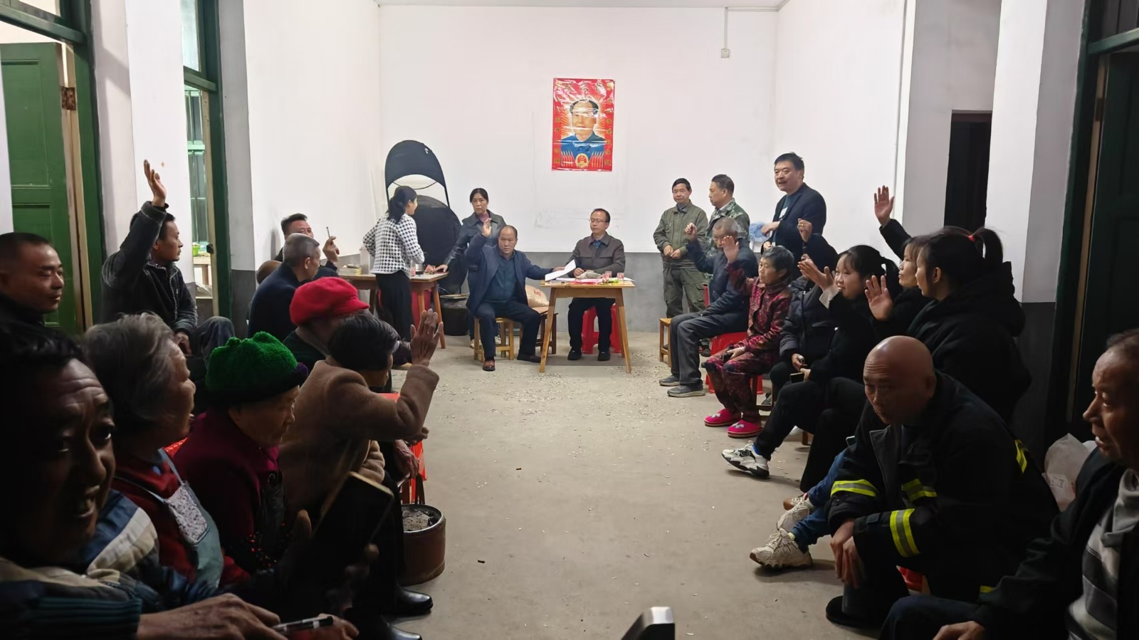 四都镇：屋场夜话集民意 凝心聚力解民忧